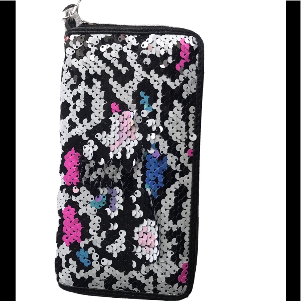 Retro Sequin Wristlet